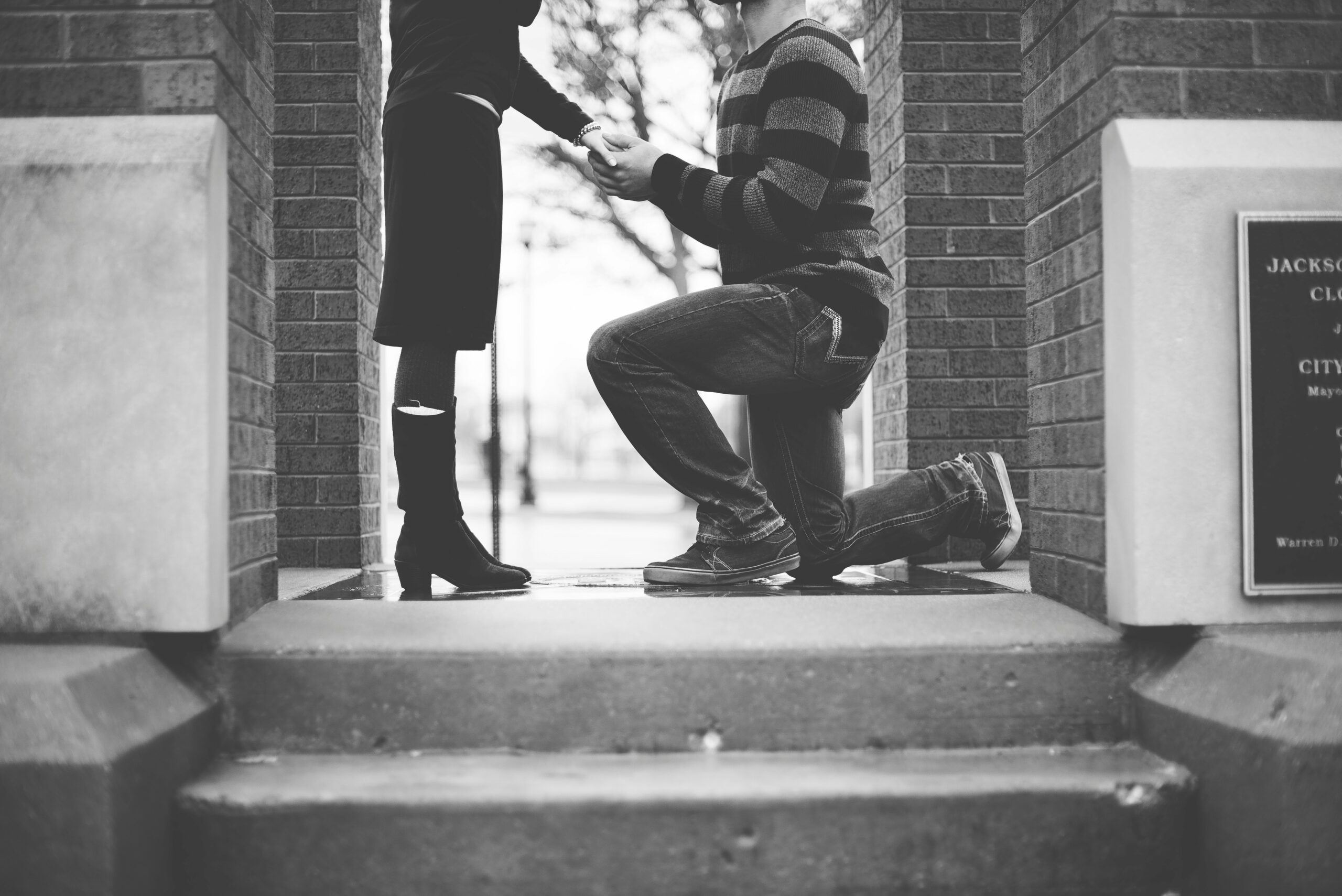 10 Stunning NYC Engagement Photo Locations You’ll Love